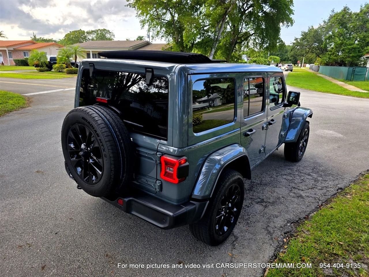 Jeep Wrangler 4xe  2025
