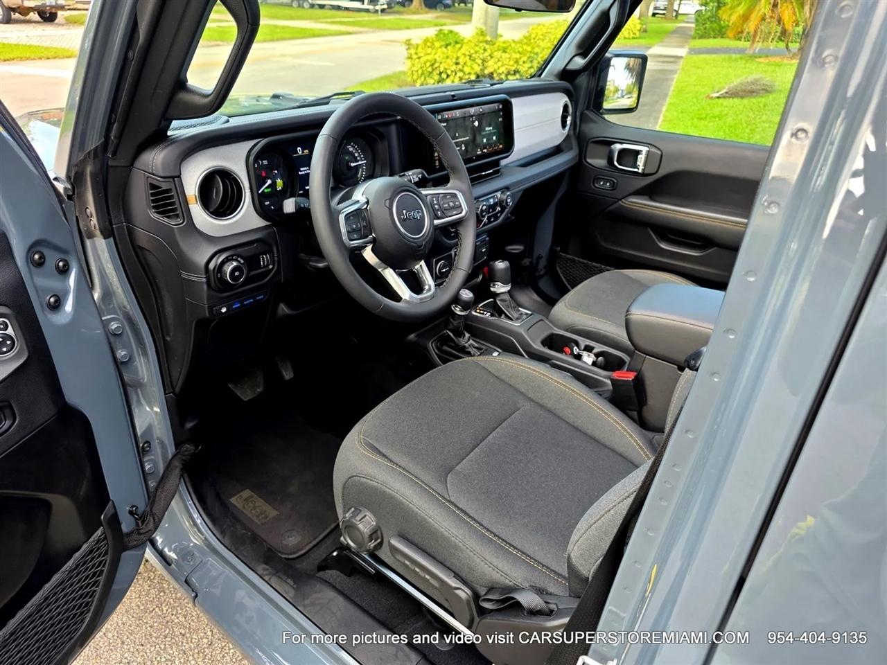Jeep Wrangler 4xe  2025