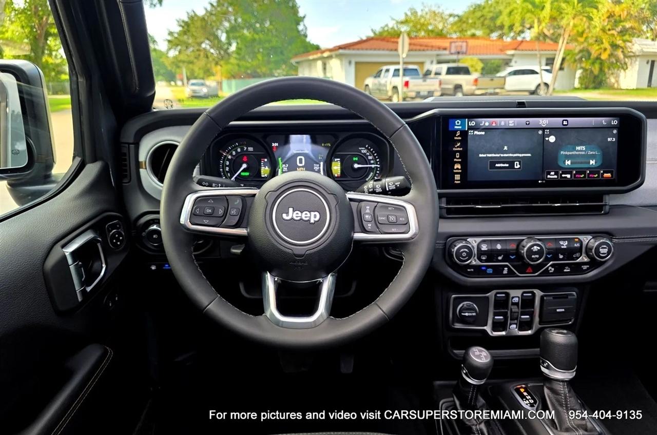 Jeep Wrangler 4xe  2025