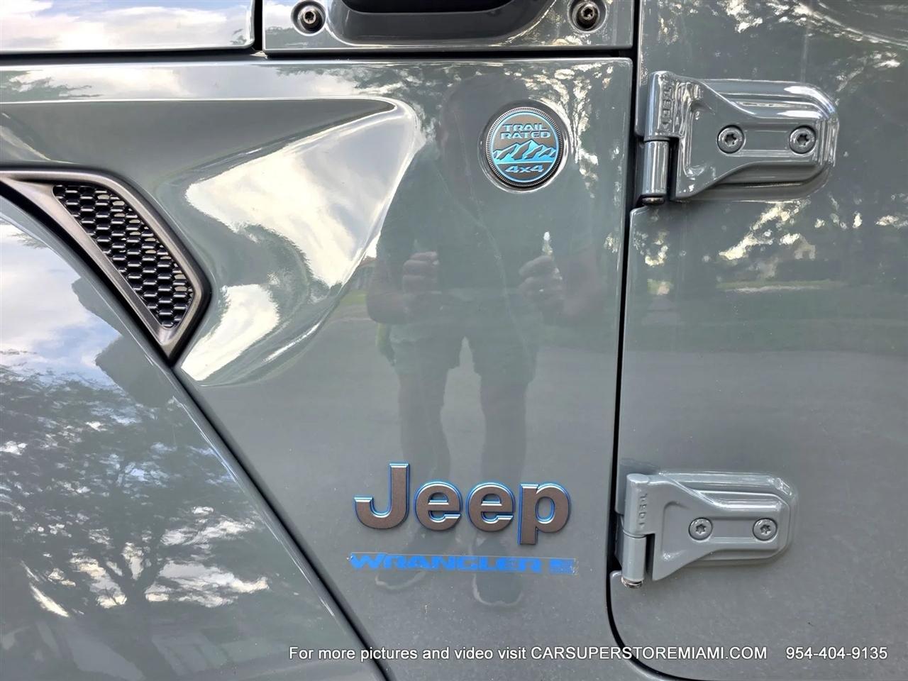 Jeep Wrangler 4xe  2025