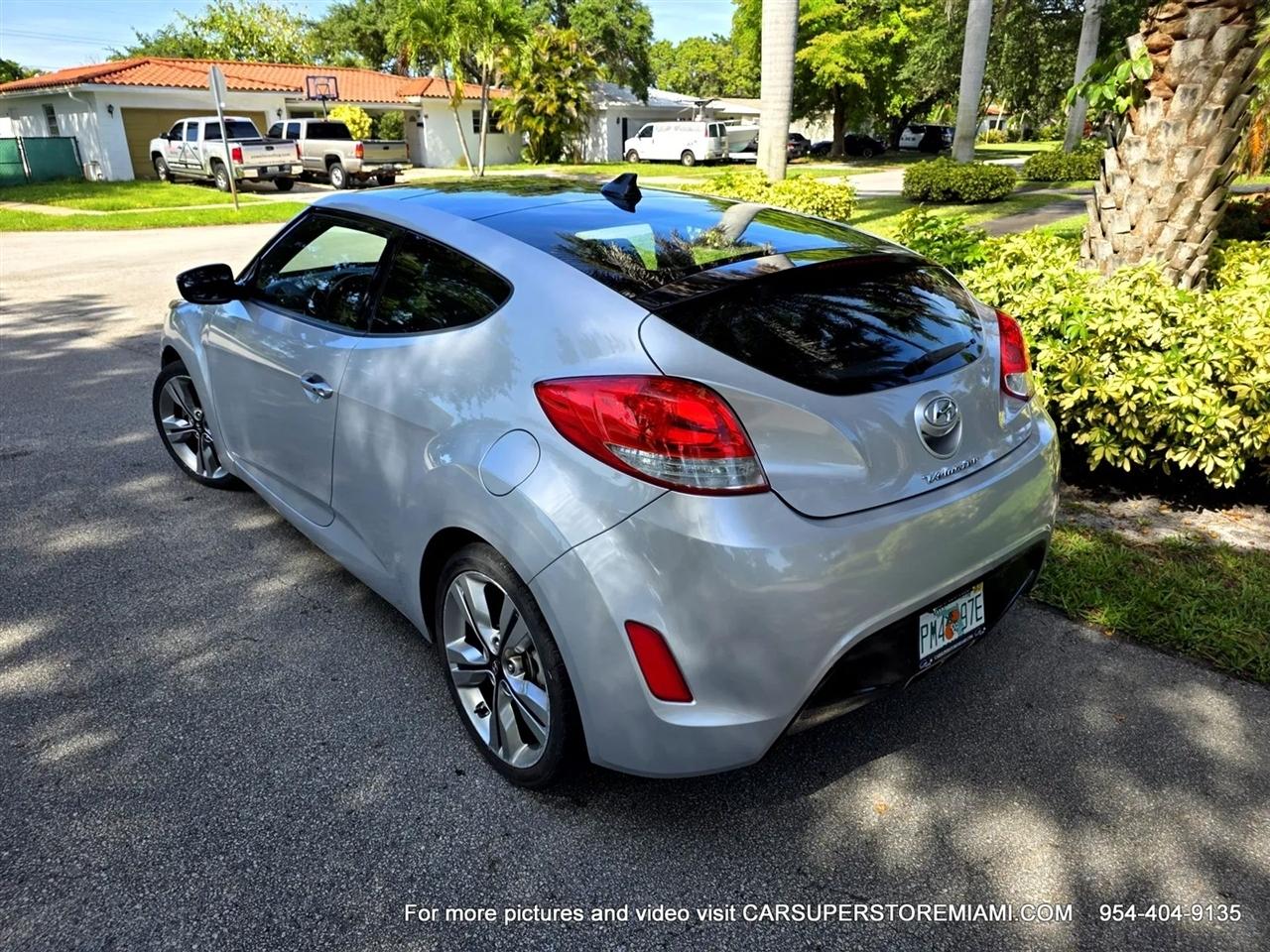 Hyundai Veloster  2017