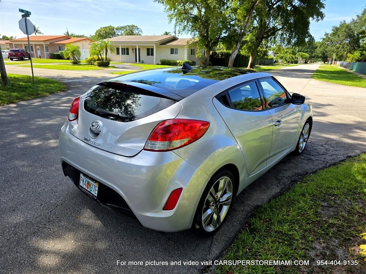 Hyundai Veloster  2017