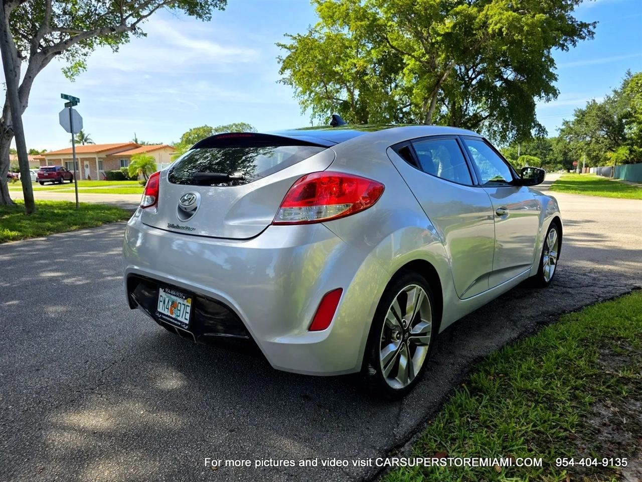 Hyundai Veloster  2017