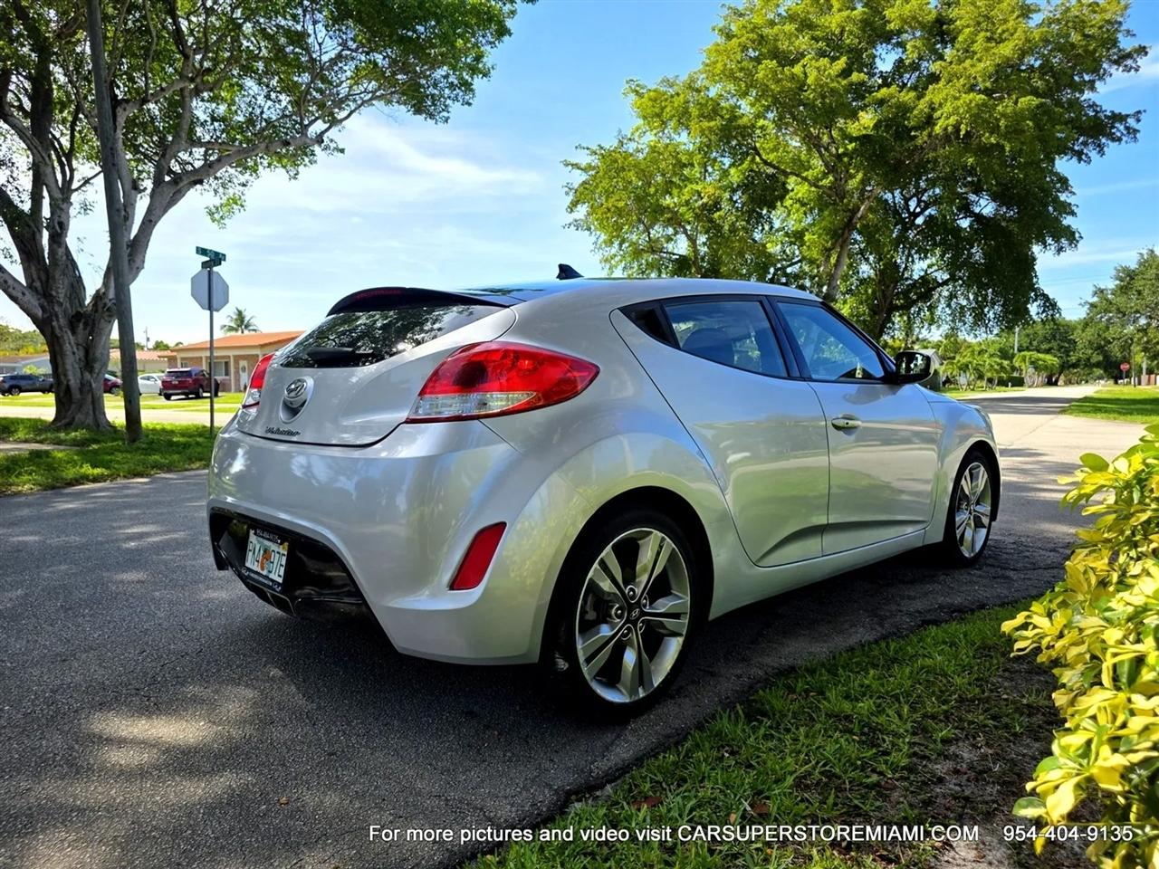 Hyundai Veloster  2017