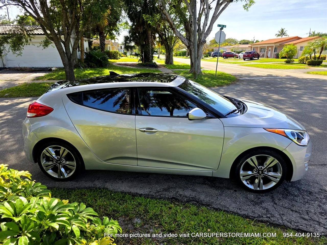Hyundai Veloster  2017