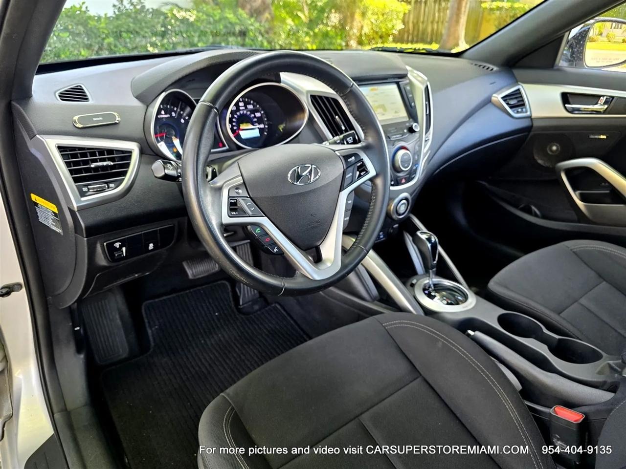 Hyundai Veloster  2017