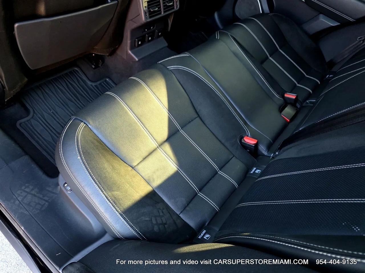 Land Rover Range Rover Velar  2018