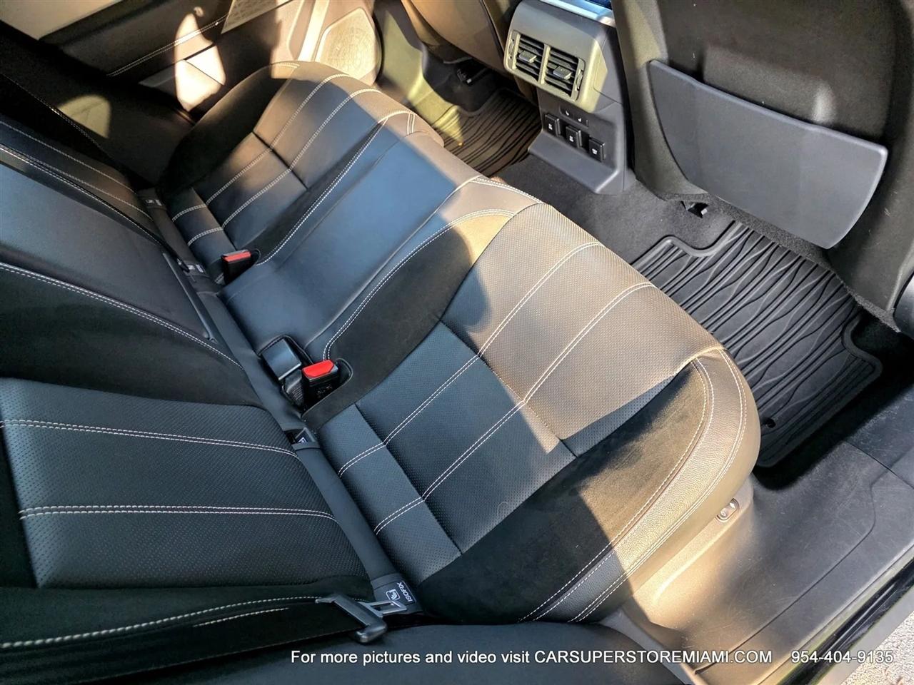 Land Rover Range Rover Velar  2018