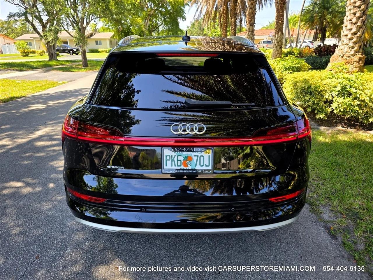 Audi E-Tron  2019