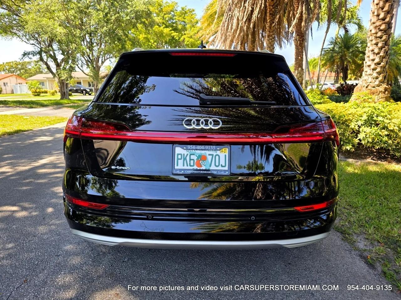 Audi E-Tron  2019