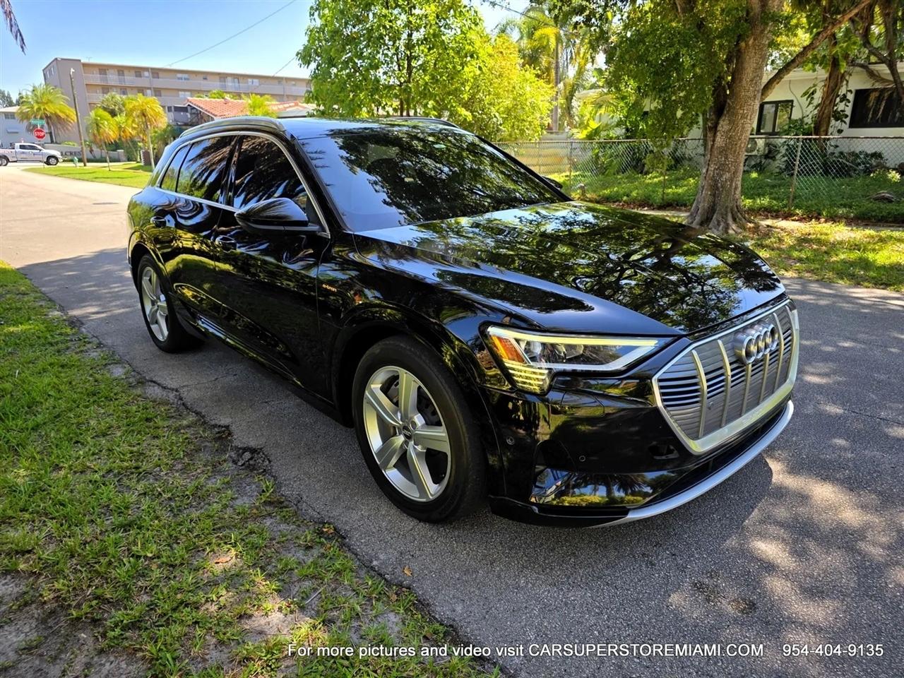 Audi E-Tron  2019