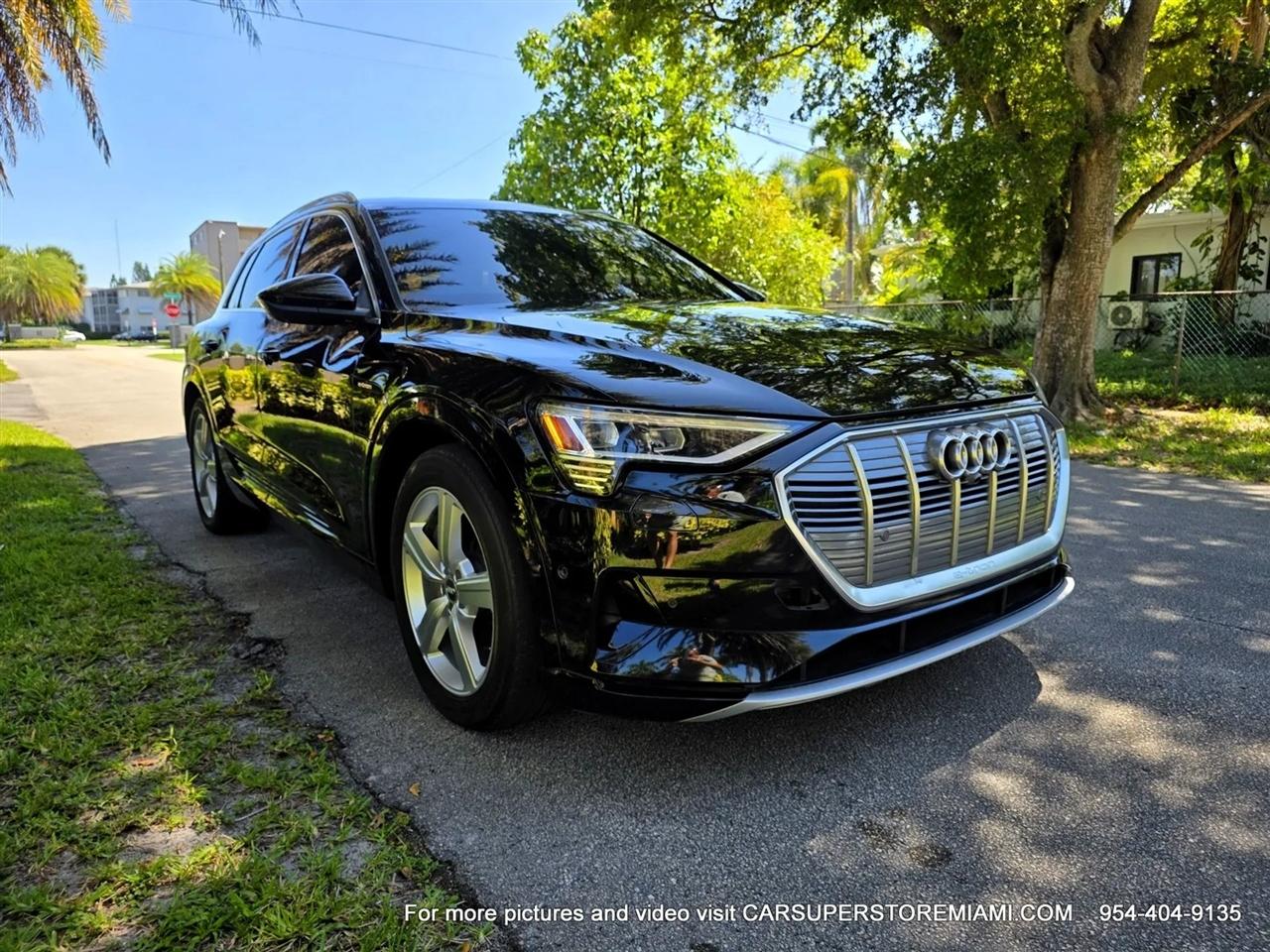 Audi E-Tron  2019