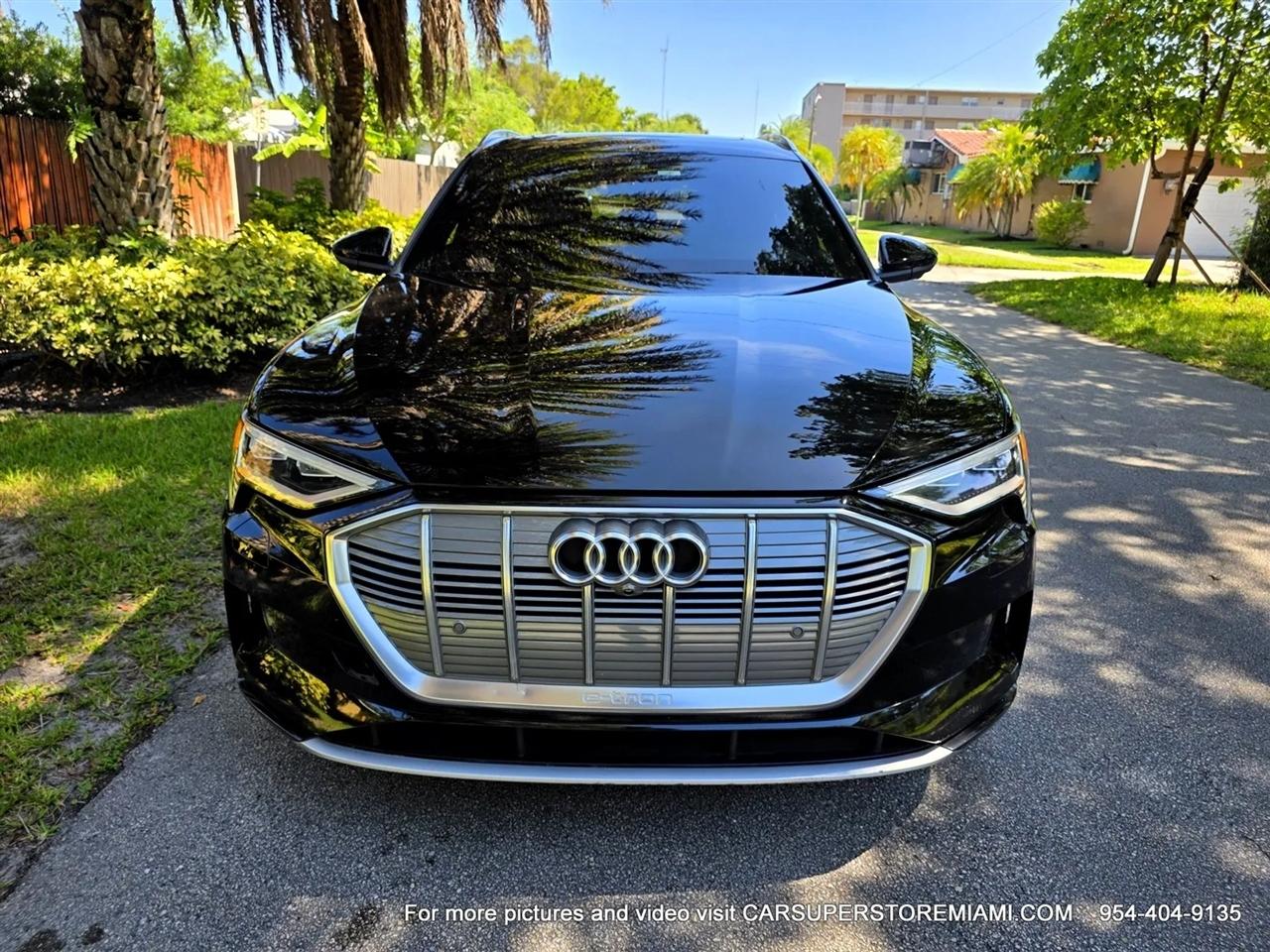 Audi E-Tron  2019
