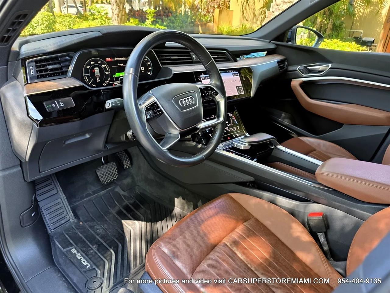 Audi E-Tron  2019