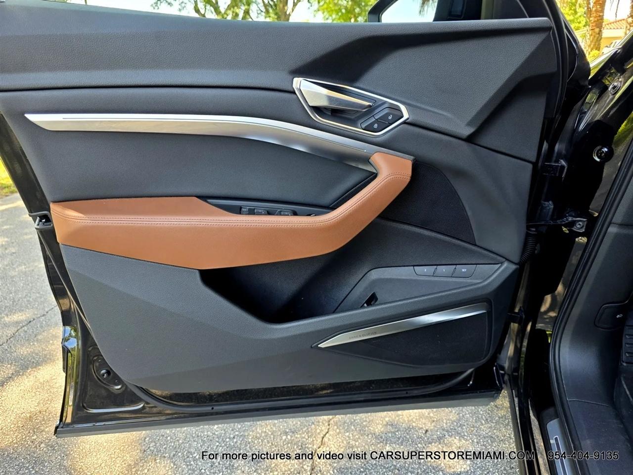 Audi E-Tron  2019