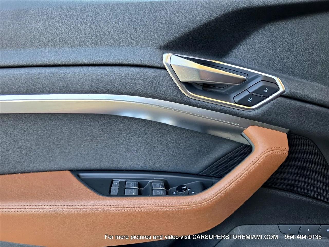 Audi E-Tron  2019