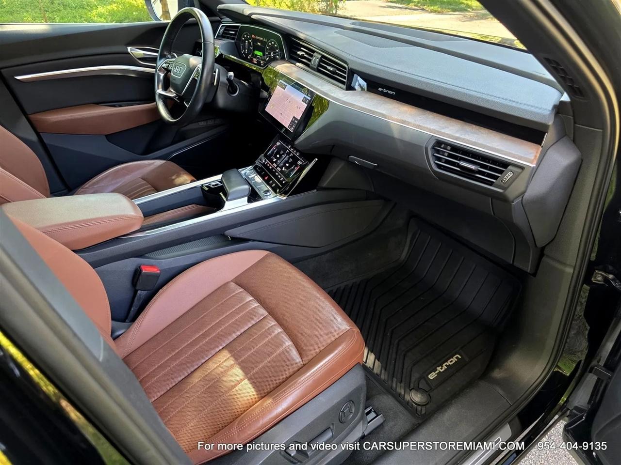 Audi E-Tron  2019