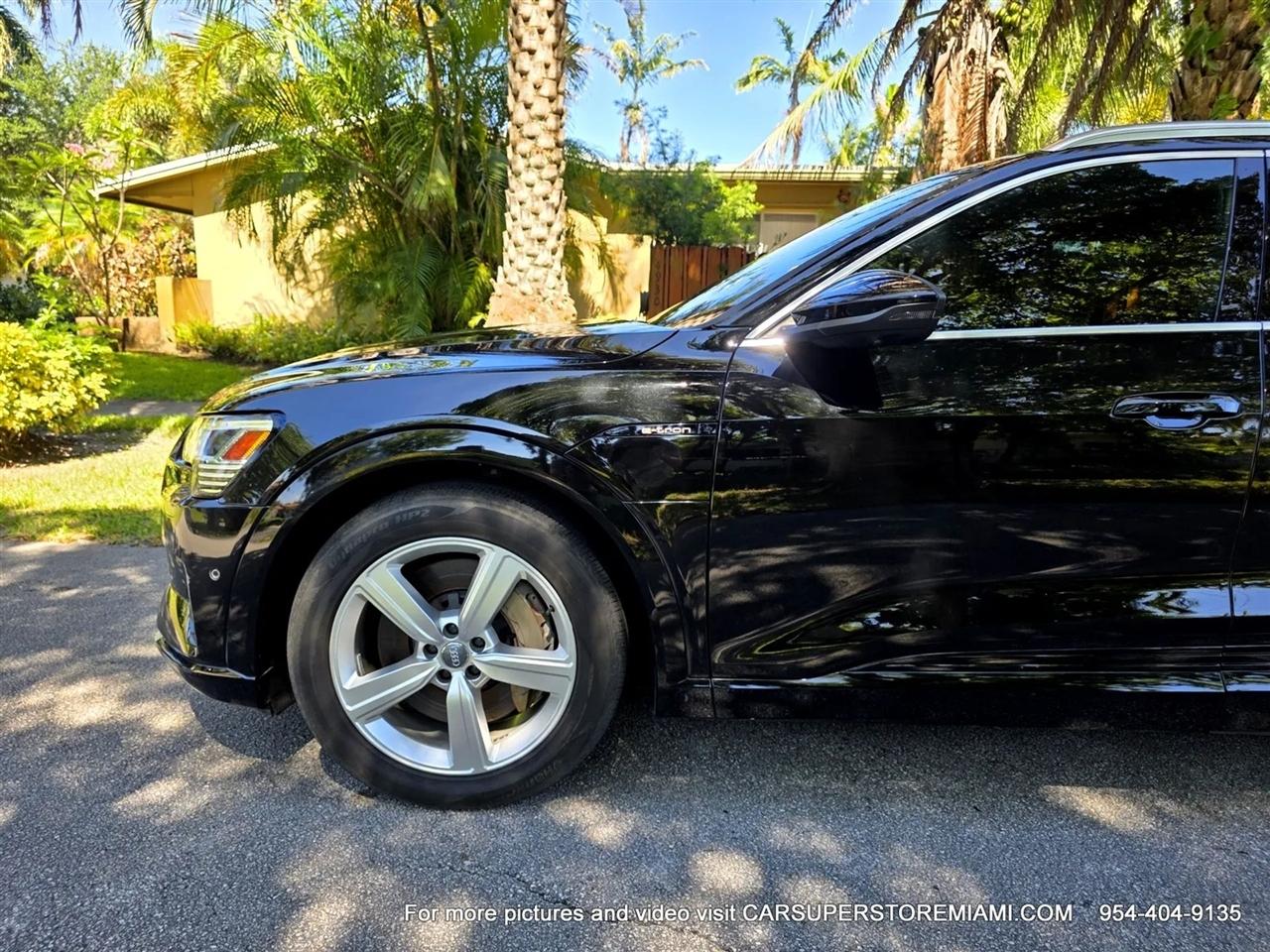 Audi E-Tron  2019