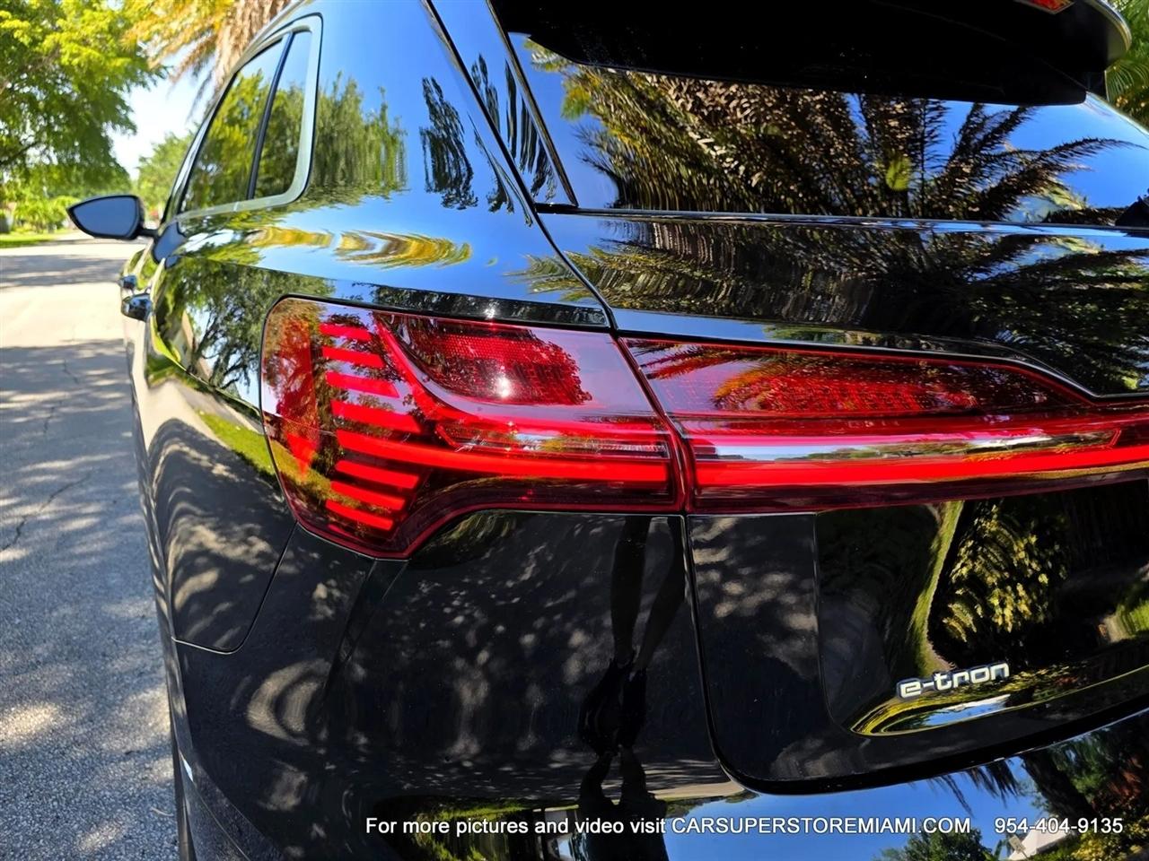 Audi E-Tron  2019