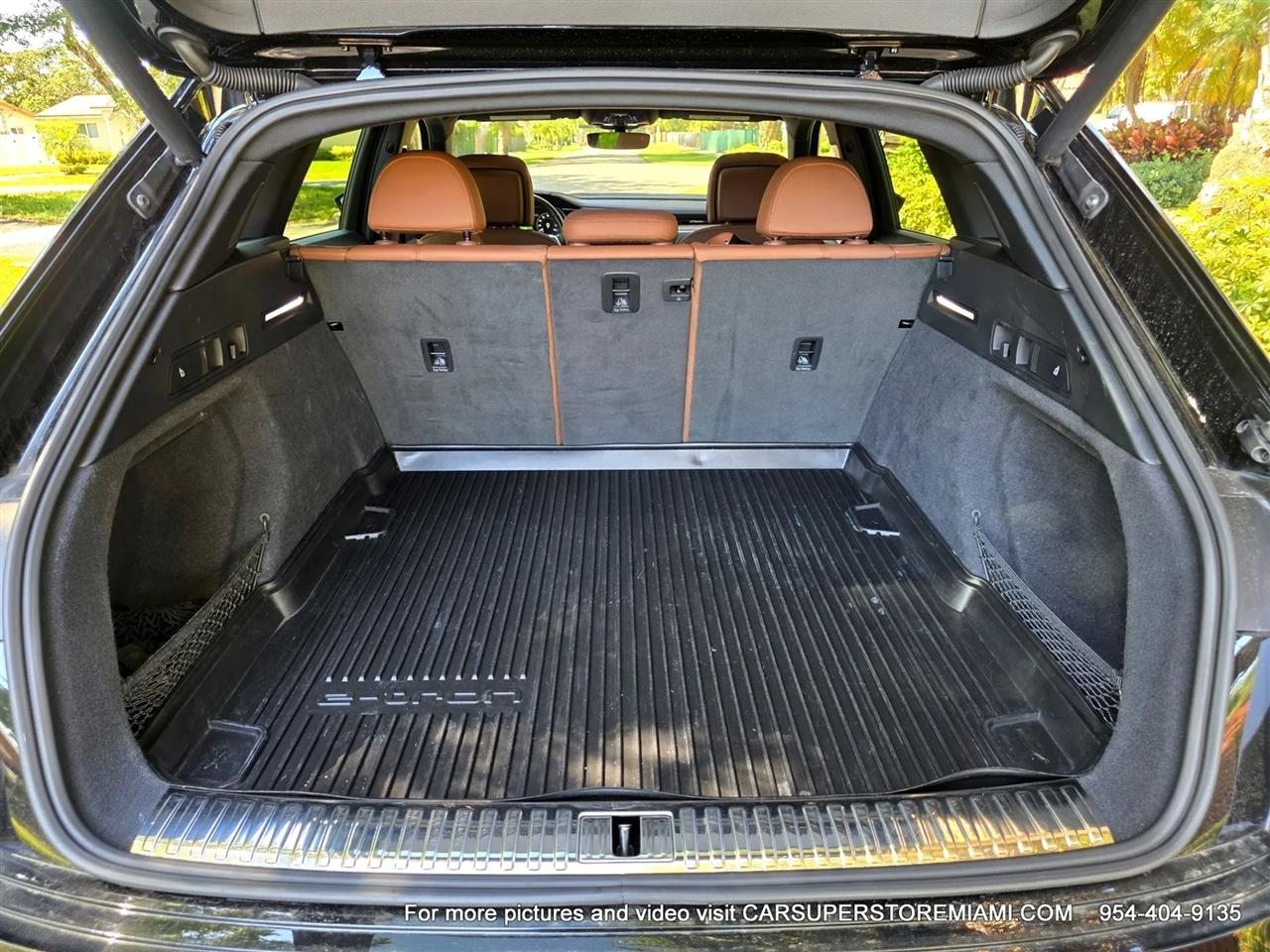 Audi E-Tron  2019