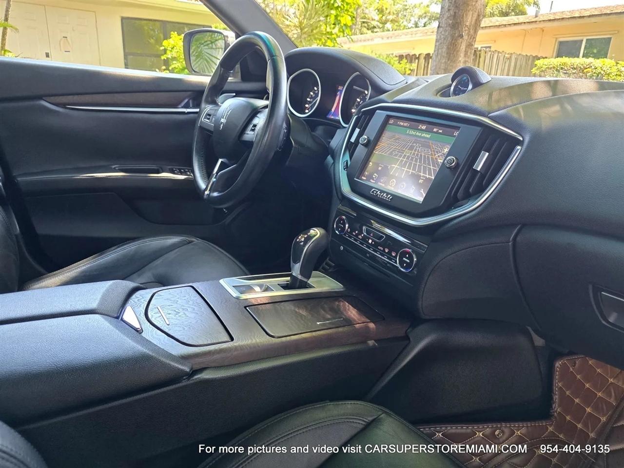 Maserati Ghibli  2014