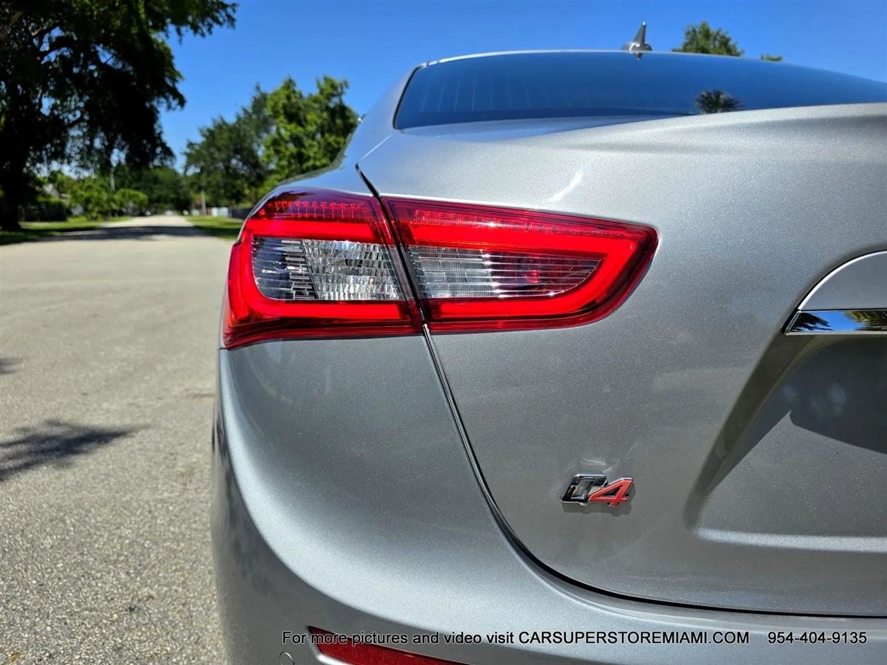 Maserati Ghibli  2014