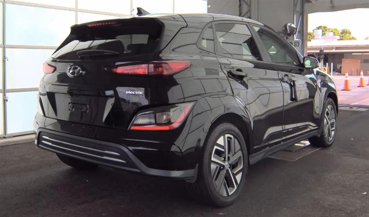 Hyundai Kona EV  2023