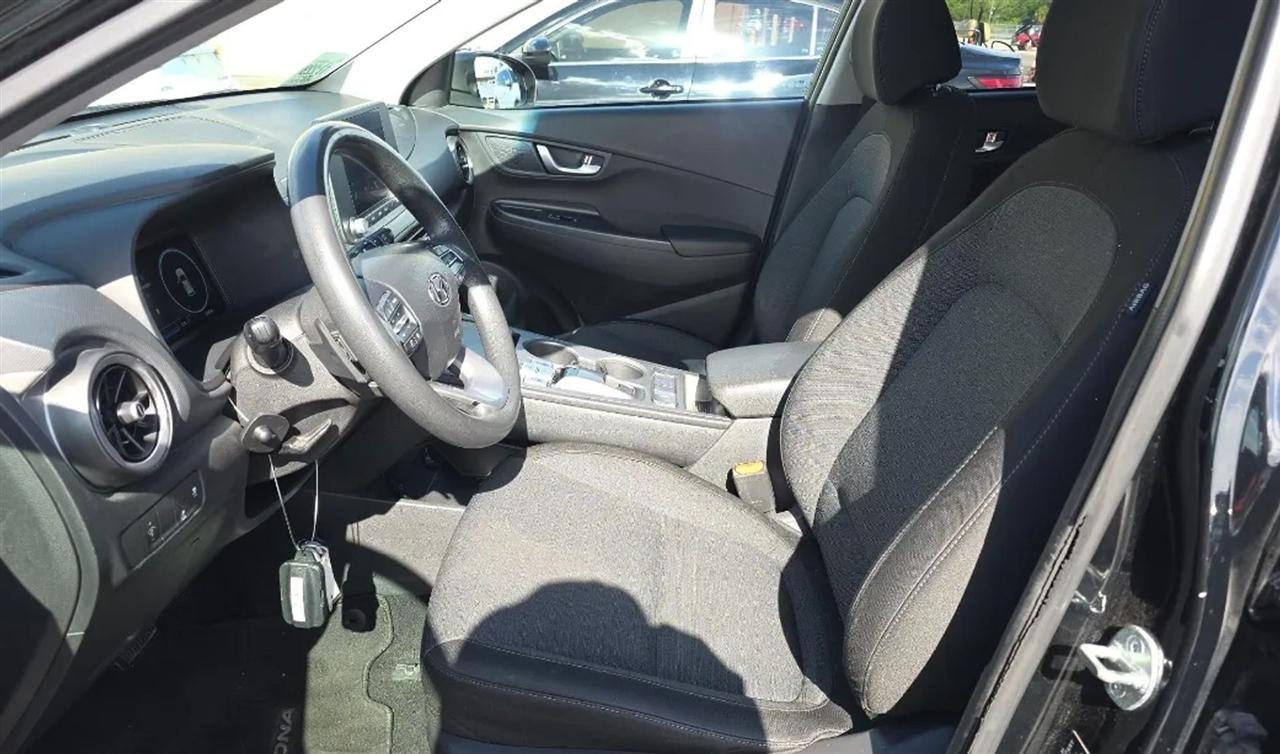 Hyundai Kona EV  2023