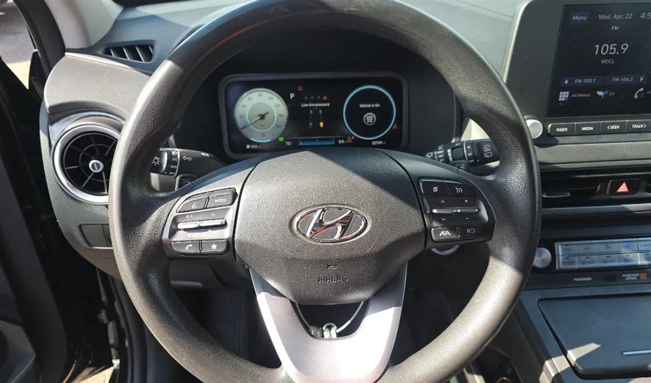 Hyundai Kona EV  2023