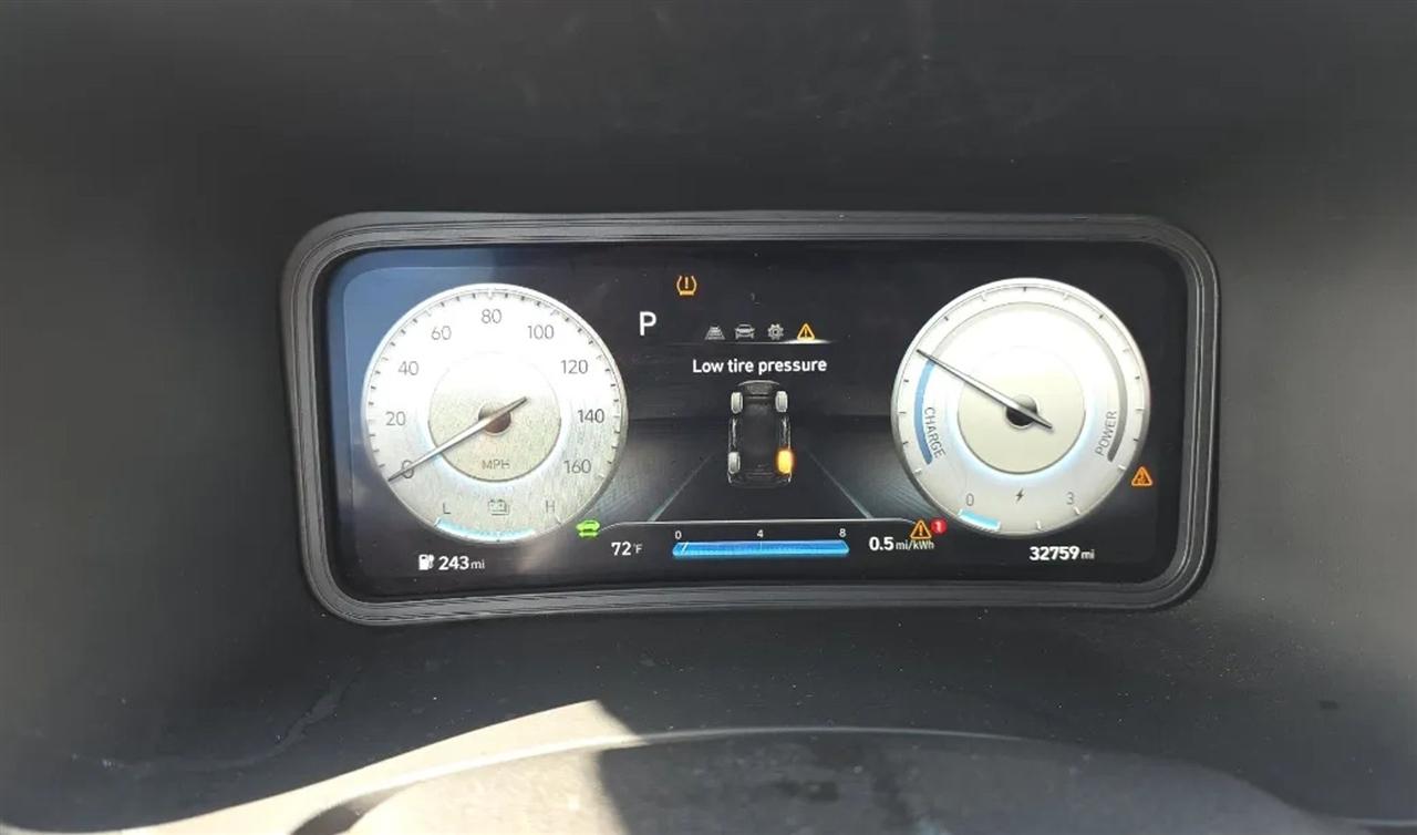 Hyundai Kona EV  2023
