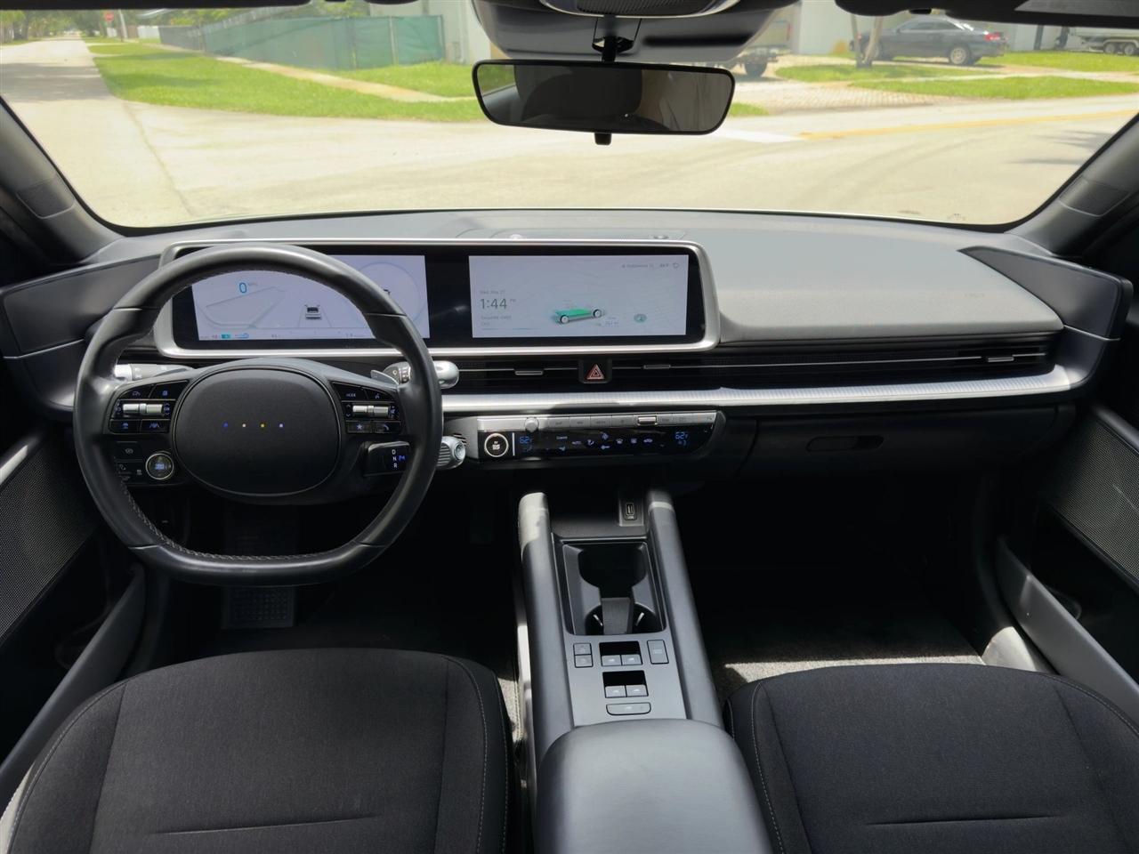 Hyundai Ioniq 6  2024