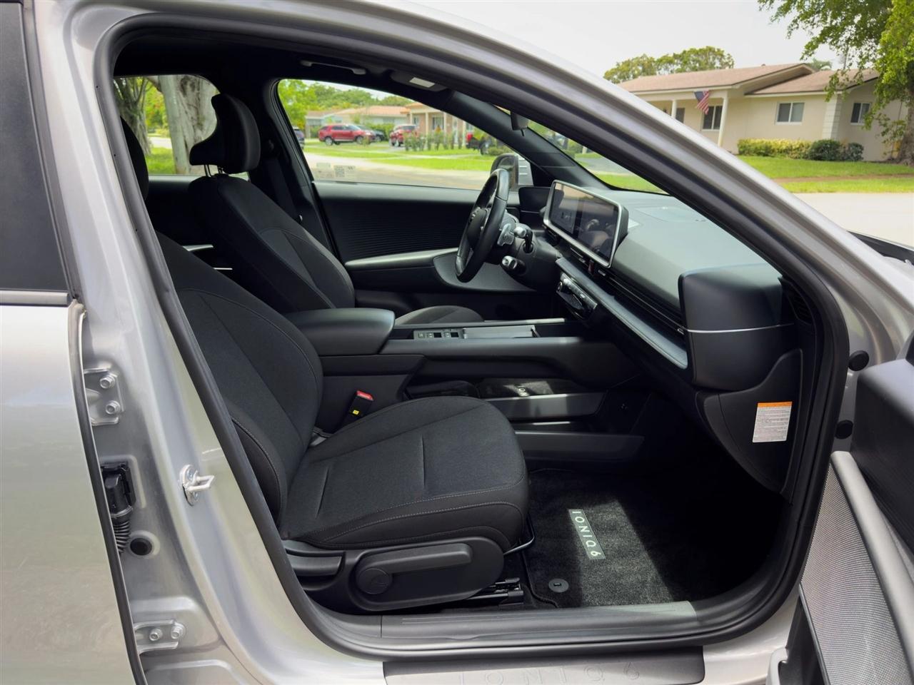 Hyundai Ioniq 6  2024
