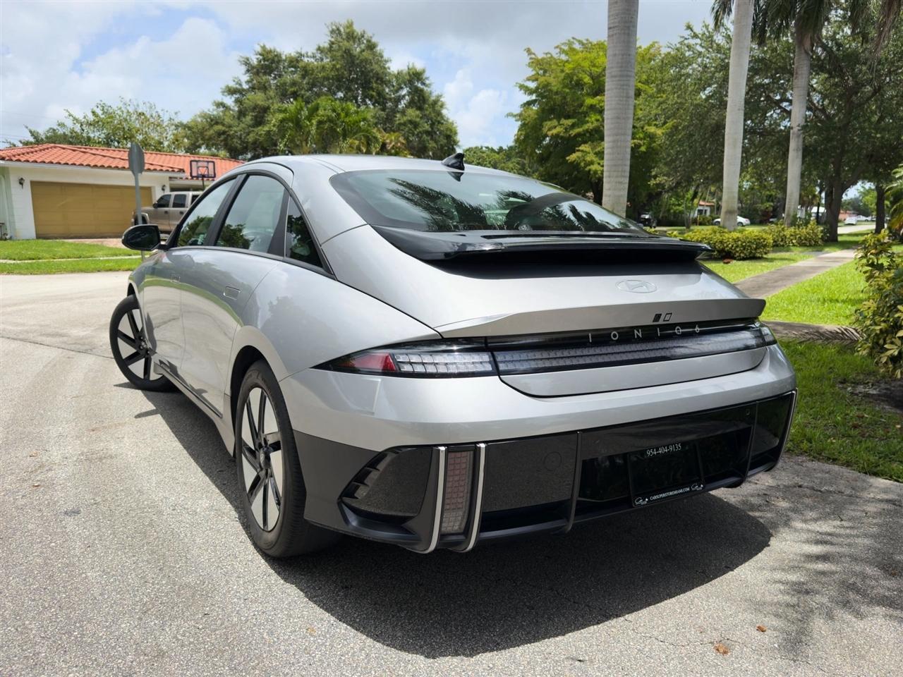 Hyundai Ioniq 6  2024