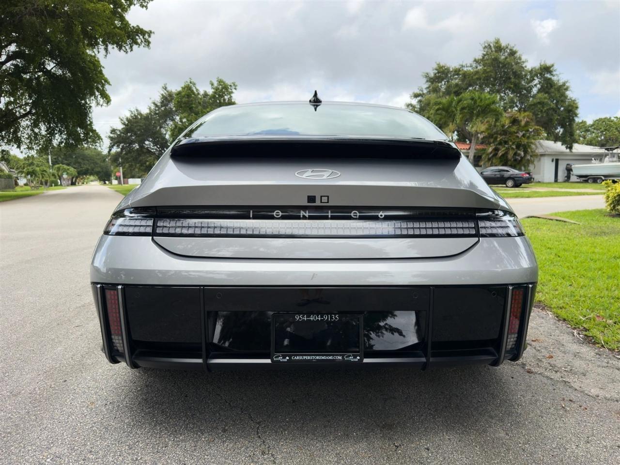 Hyundai Ioniq 6  2024