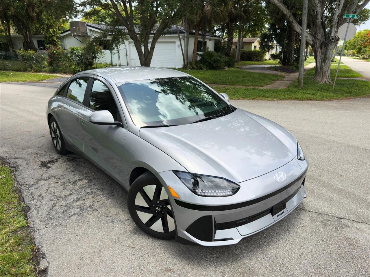 Hyundai Ioniq 6  2024