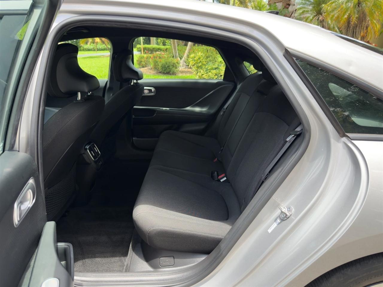 Hyundai Ioniq 6  2024