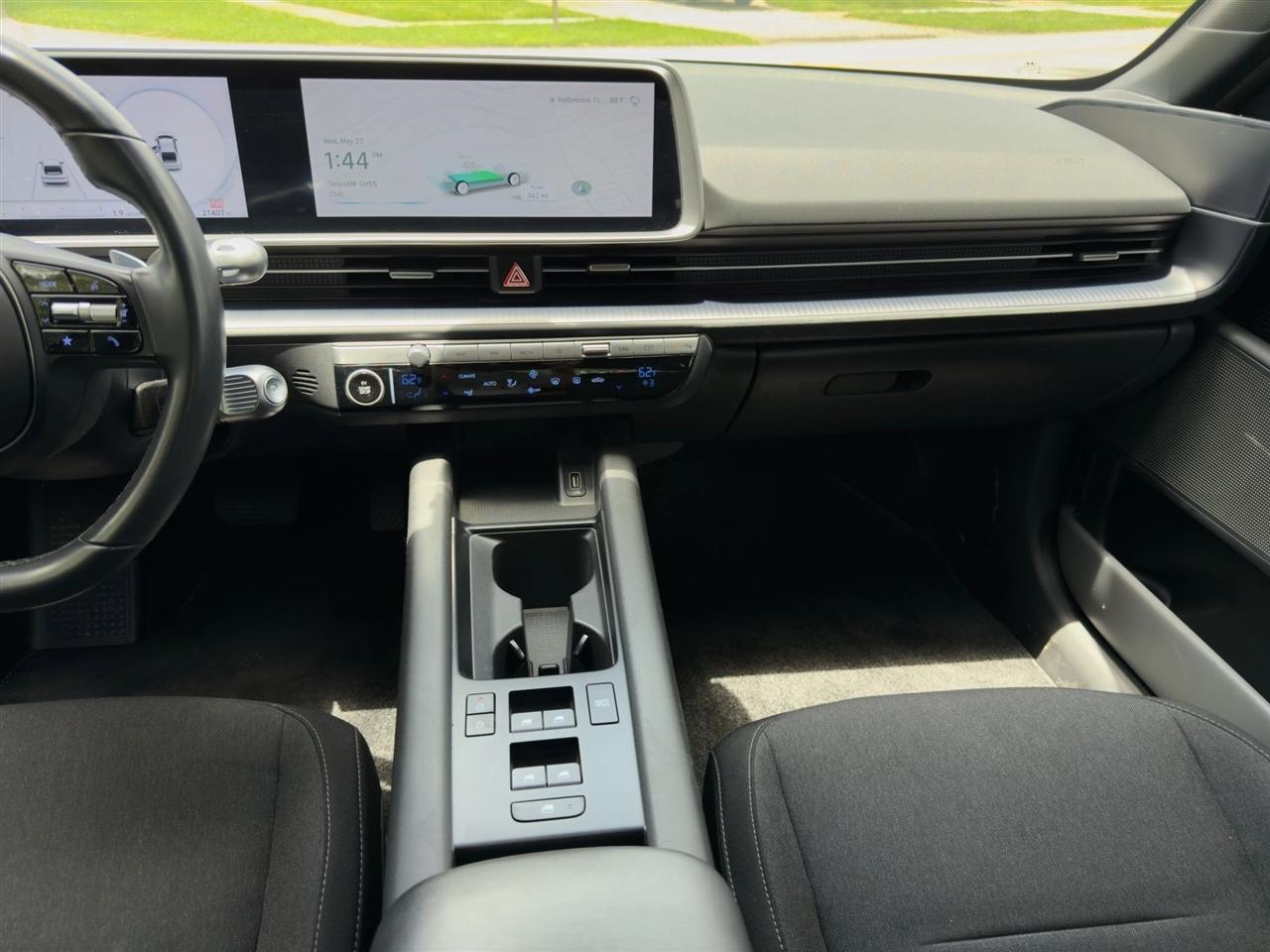 Hyundai Ioniq 6  2024