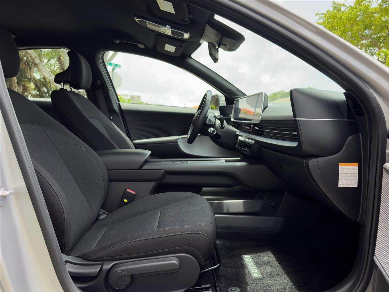 Hyundai Ioniq 6  2024