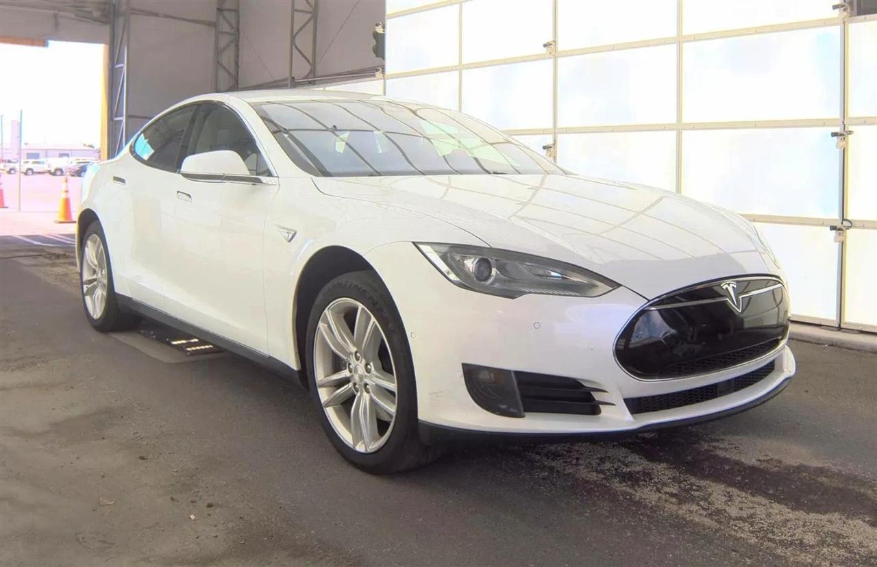 Tesla Model S  2016