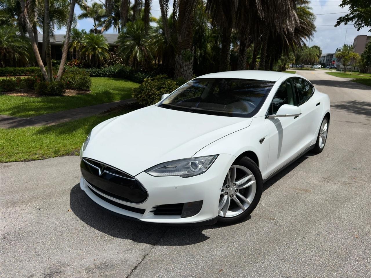 Tesla Model S  2016