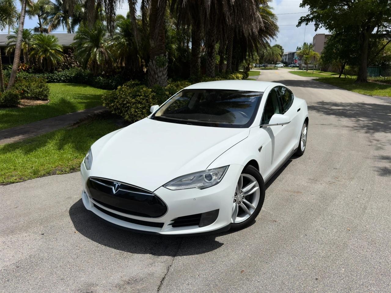 Tesla Model S  2016
