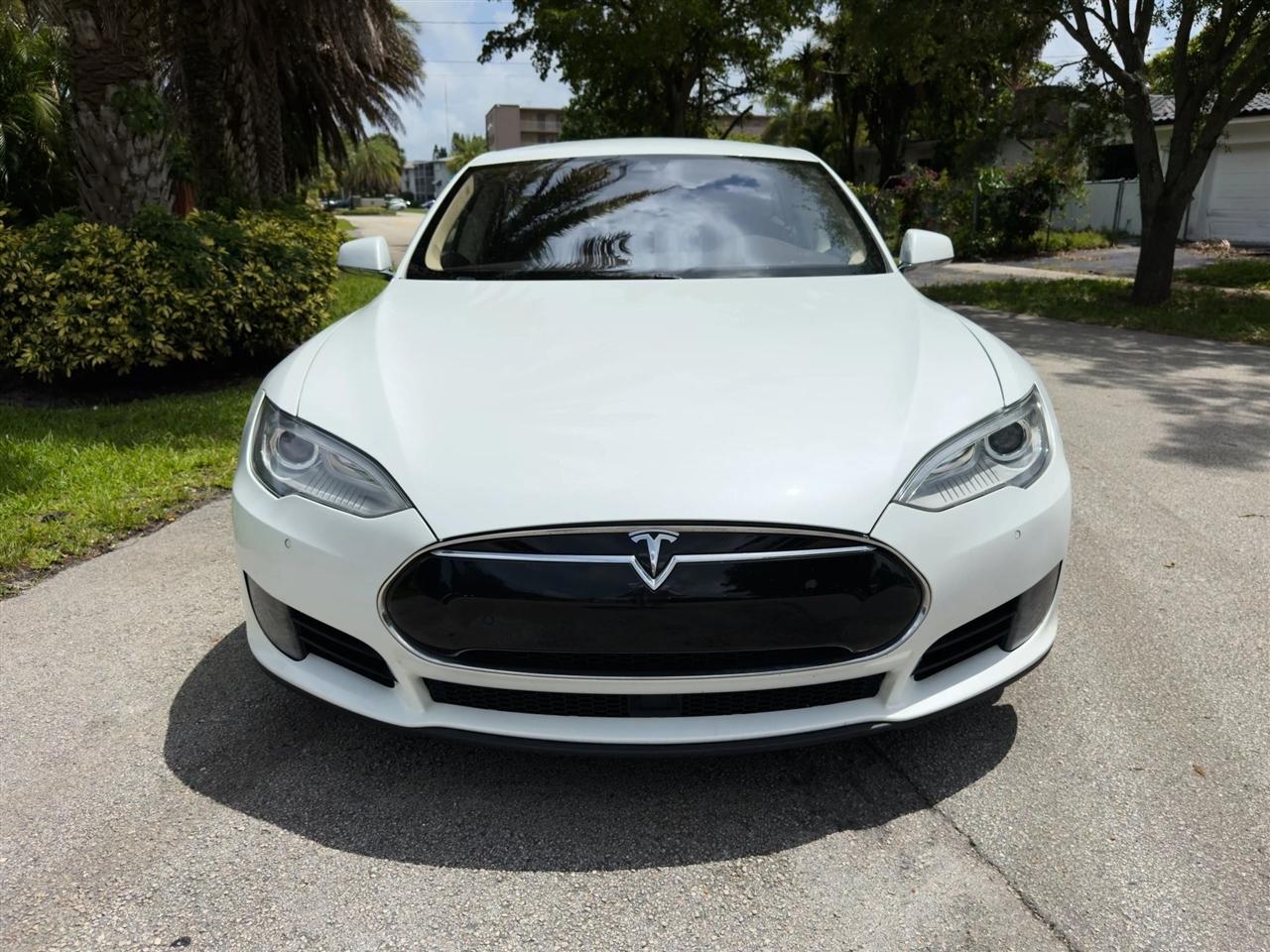 Tesla Model S  2016