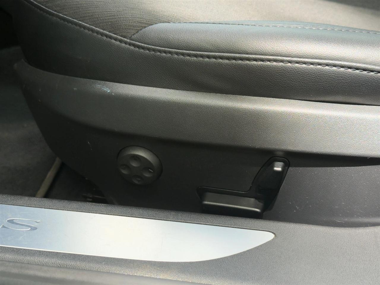 Tesla Model S  2016