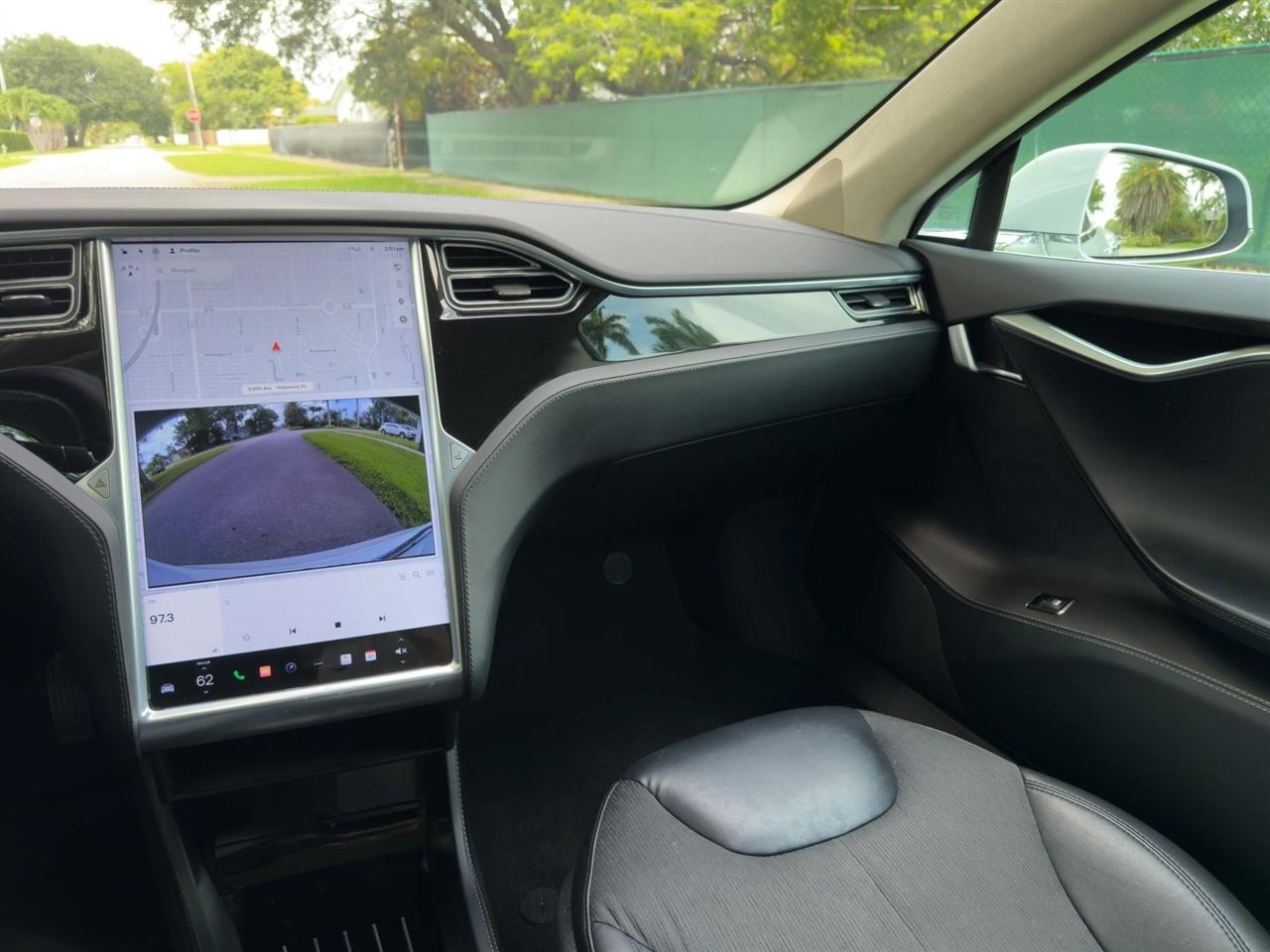 Tesla Model S  2016