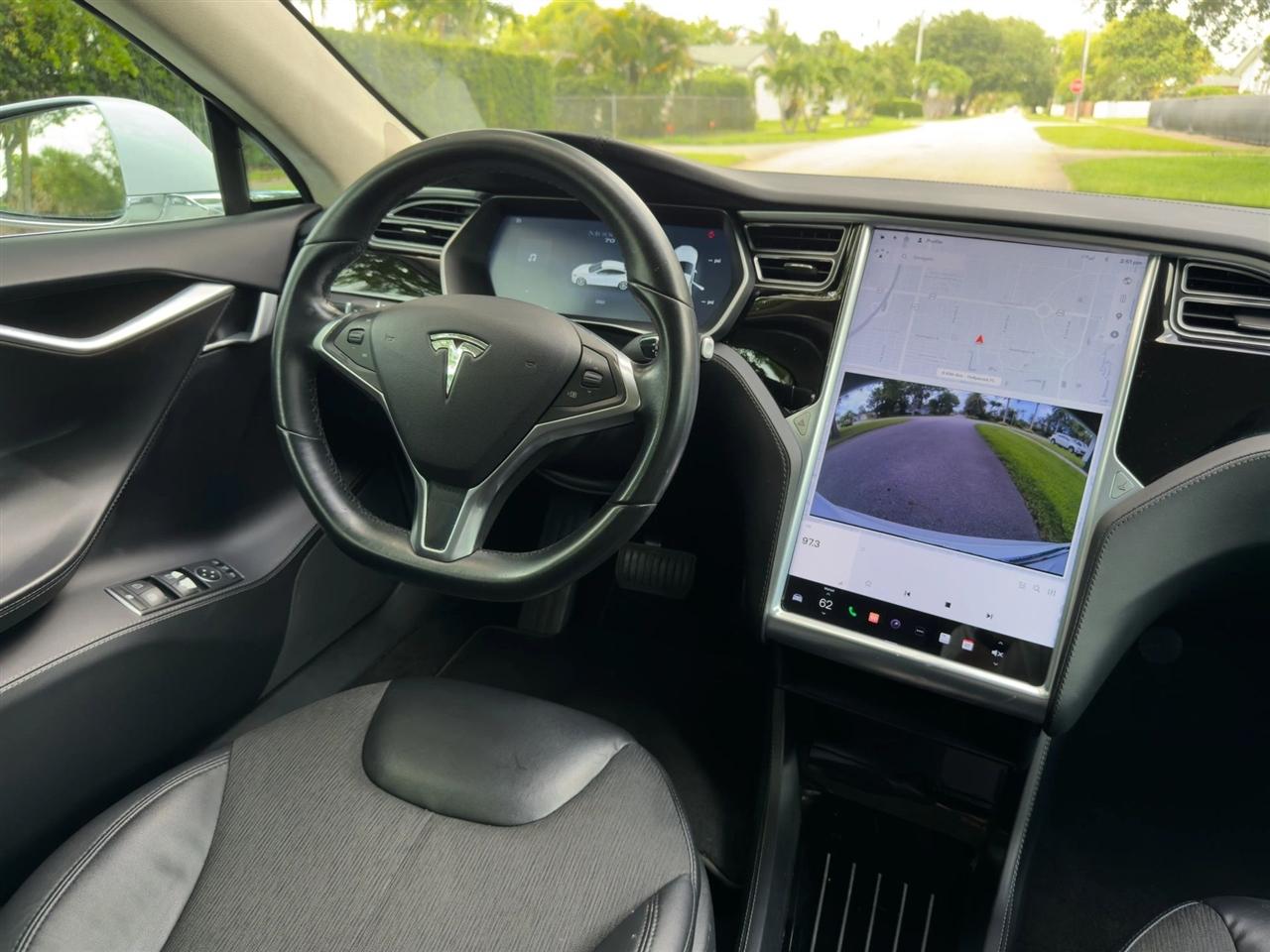 Tesla Model S  2016