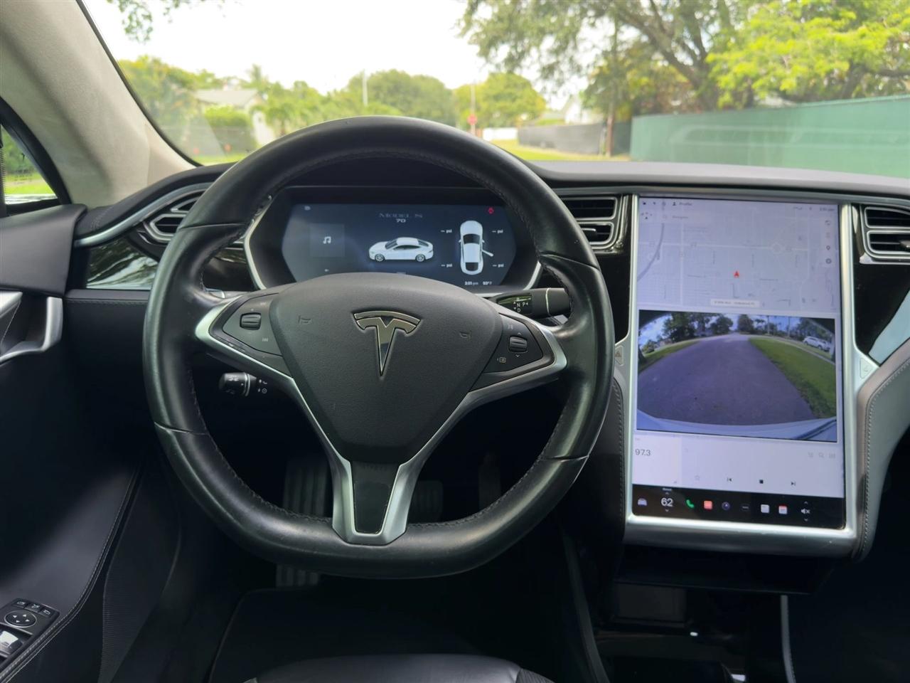 Tesla Model S  2016