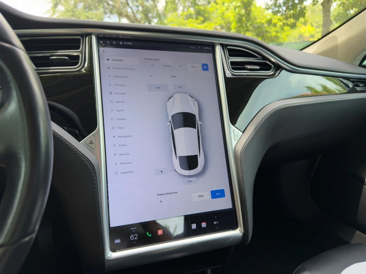 Tesla Model S  2016