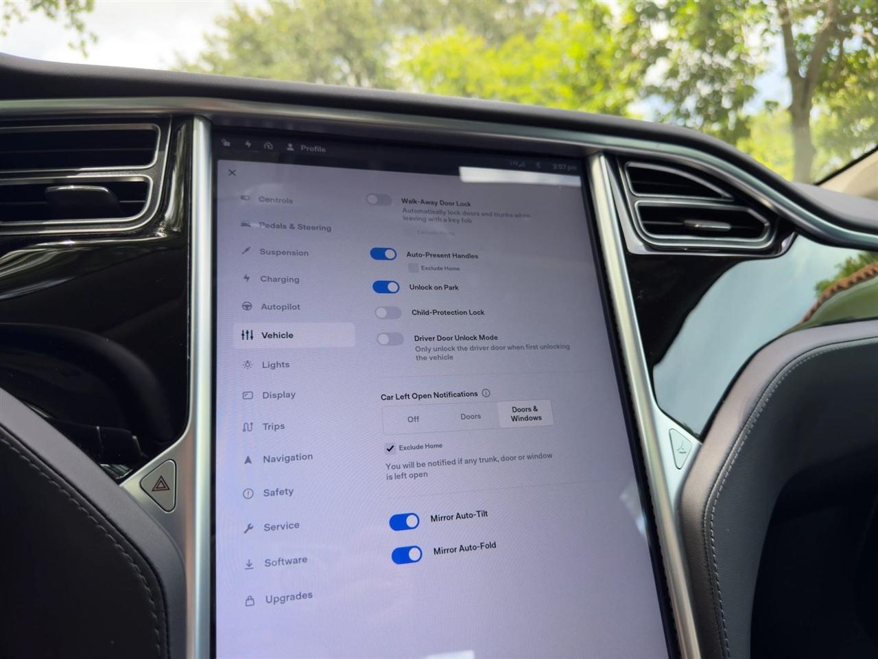 Tesla Model S  2016