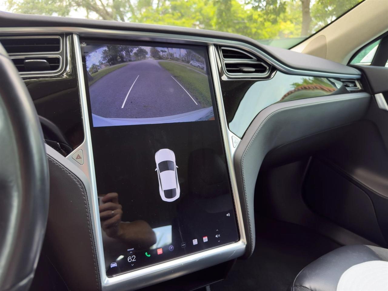 Tesla Model S  2016