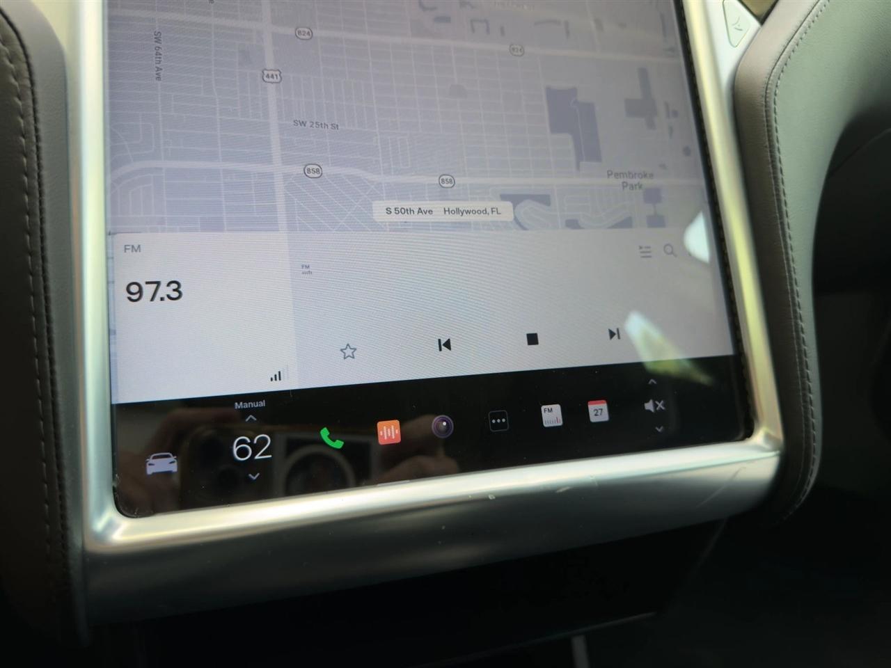 Tesla Model S  2016